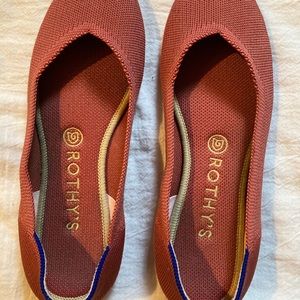 Rothys size 8.5 copper pink flats